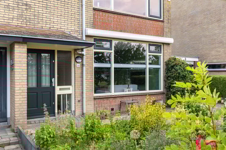 Photo 14 of Van Duivenvoordestraat 15