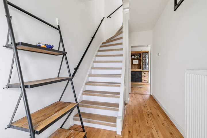 Photo 17 of Van Duivenvoordestraat 15