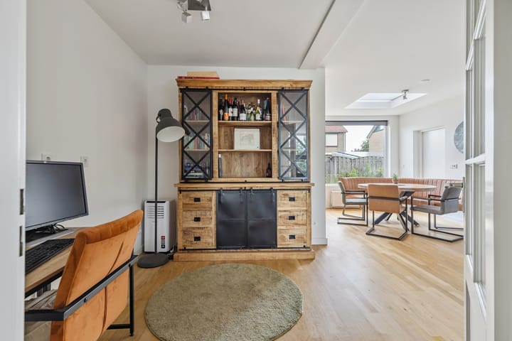 Photo 19 of Van Duivenvoordestraat 15