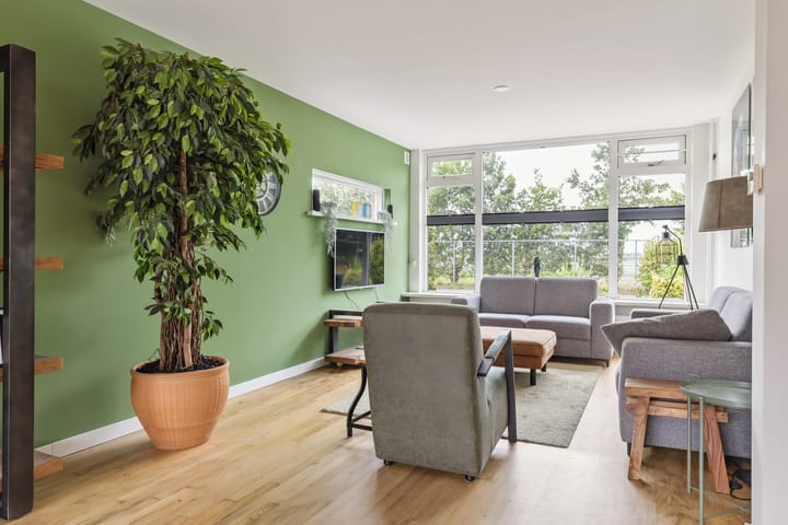 Photo 22 of Van Duivenvoordestraat 15