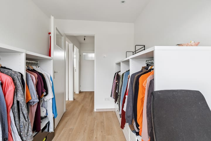 Photo 39 of Van Duivenvoordestraat 15