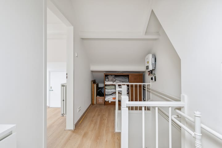 Photo 50 of Van Duivenvoordestraat 15