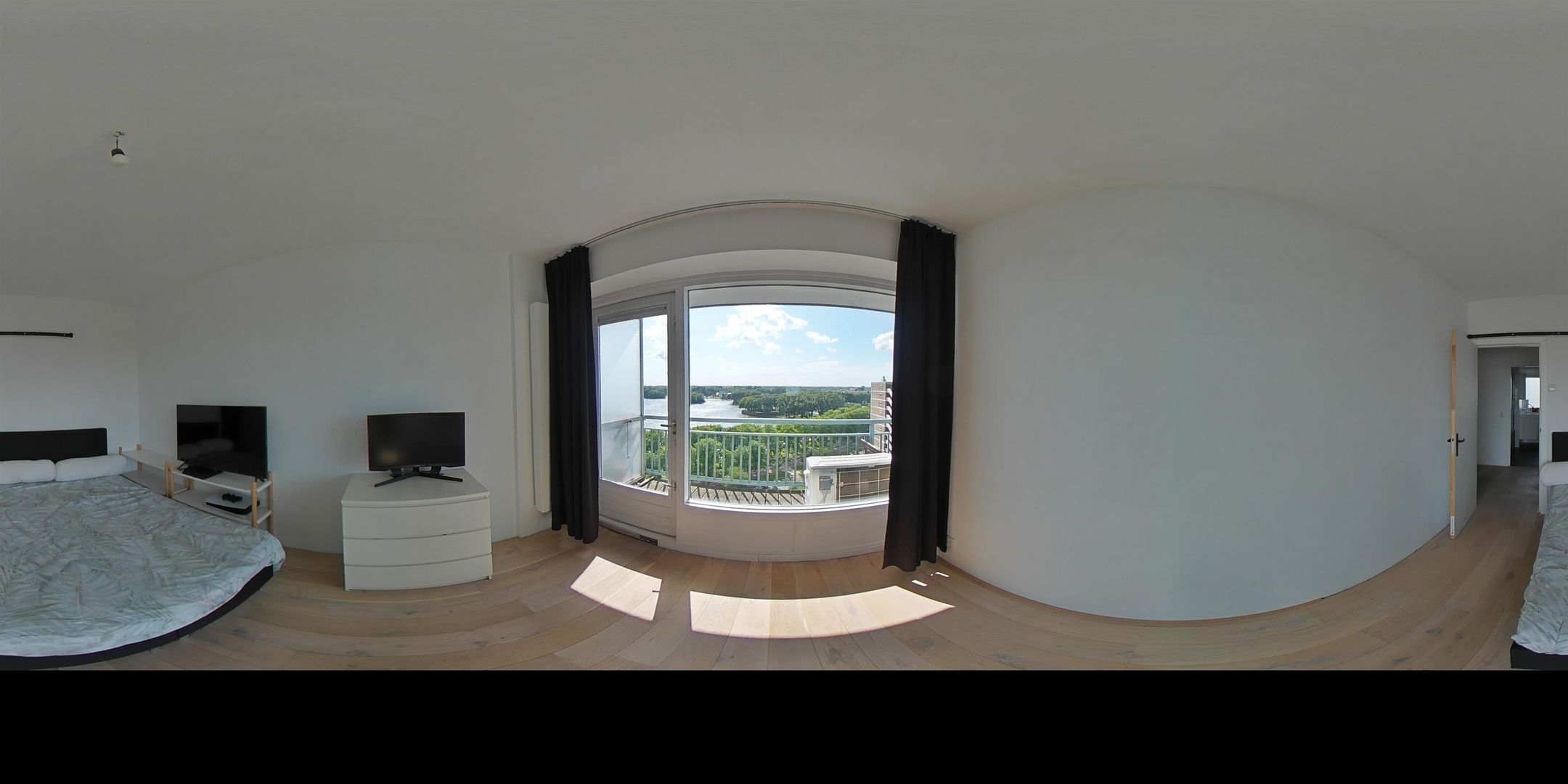 Foto 30 van Burgemeester Hogguerstraat 373