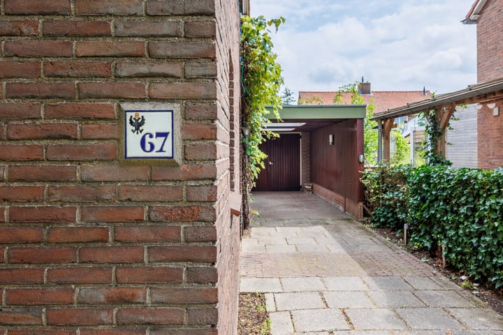 Photo 17 of Dr Brevéestraat 67