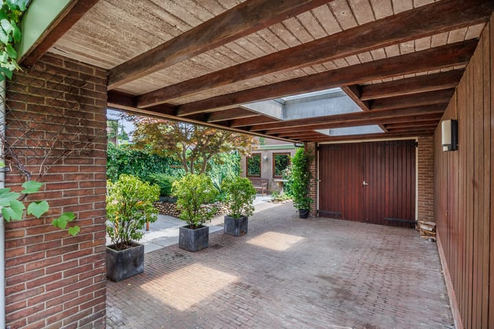 Photo 21 of Dr Brevéestraat 67