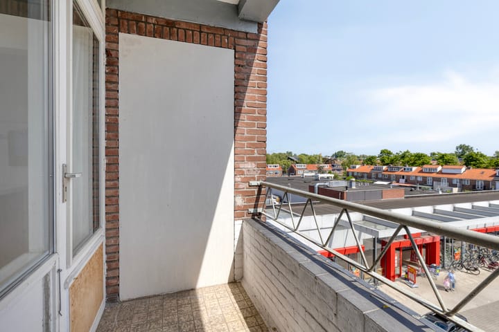 Foto 24 van Wormerplein 24