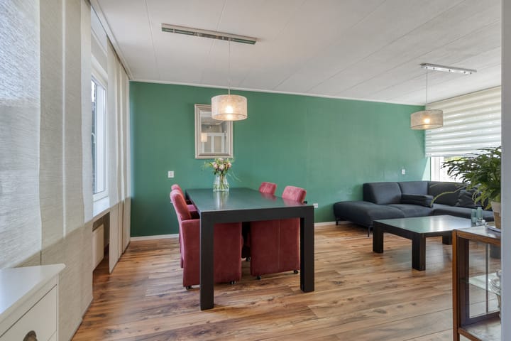 Foto 11 van Perestraat 5