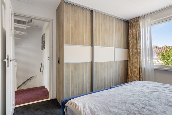 Foto 16 van Perestraat 5