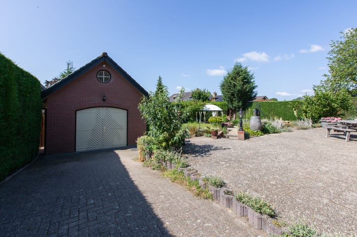 Foto 67 van Dorpstraat 33