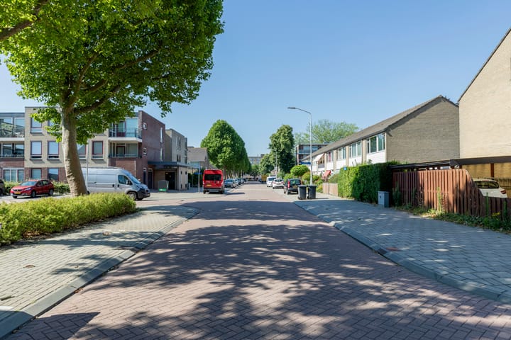 Foto 28 van Vincent van Goghlaan 49