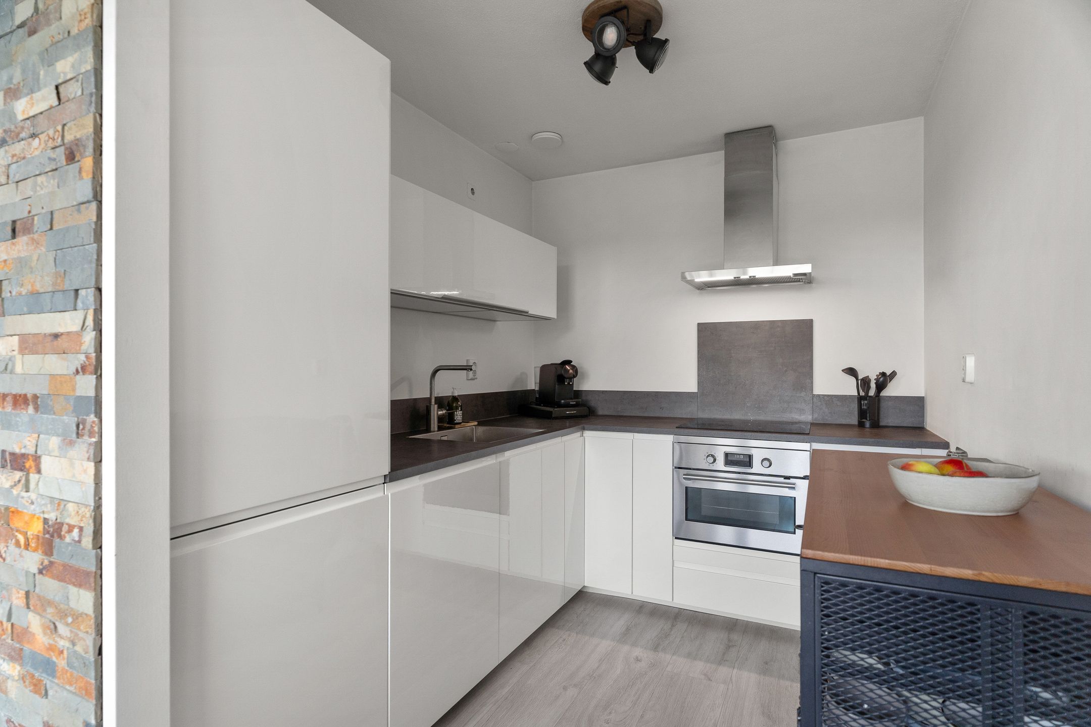 Foto 3 van J.T.P. Bijhouwerhof 61