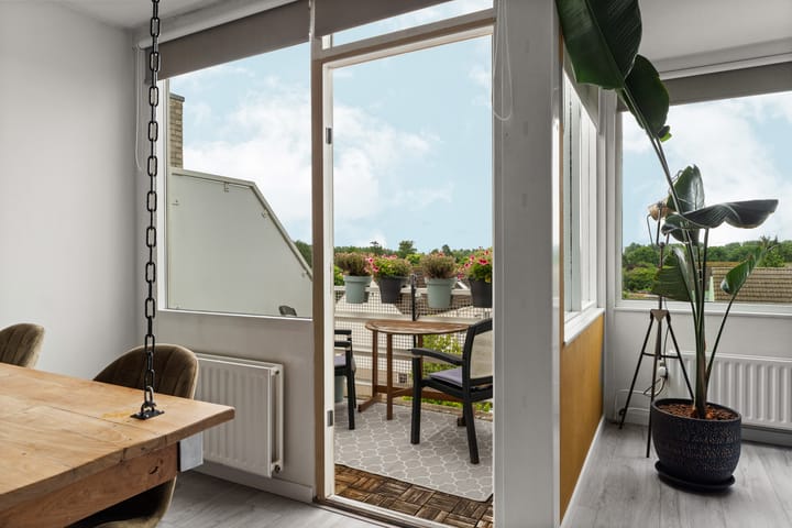 Foto 23 van J.T.P. Bijhouwerhof 61