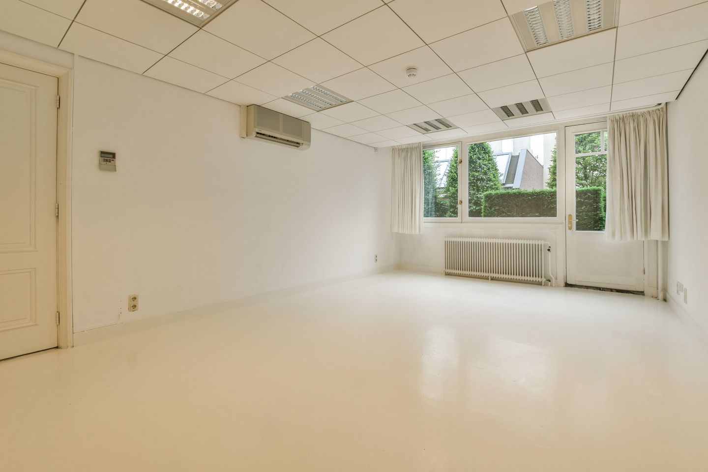 View photo 5 of Jan Luijkenstraat 92-A