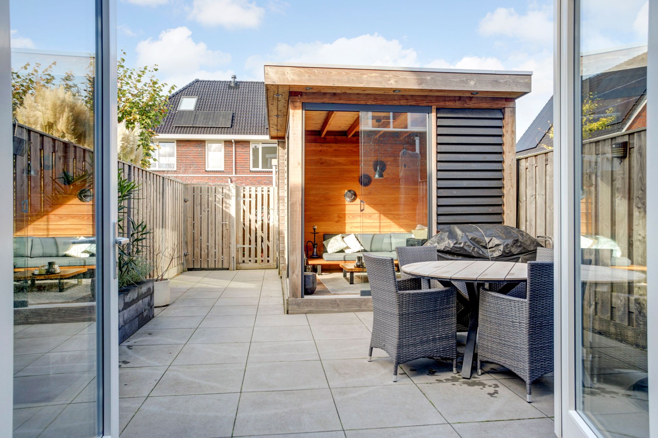 Foto 6 van Purperreiger 22