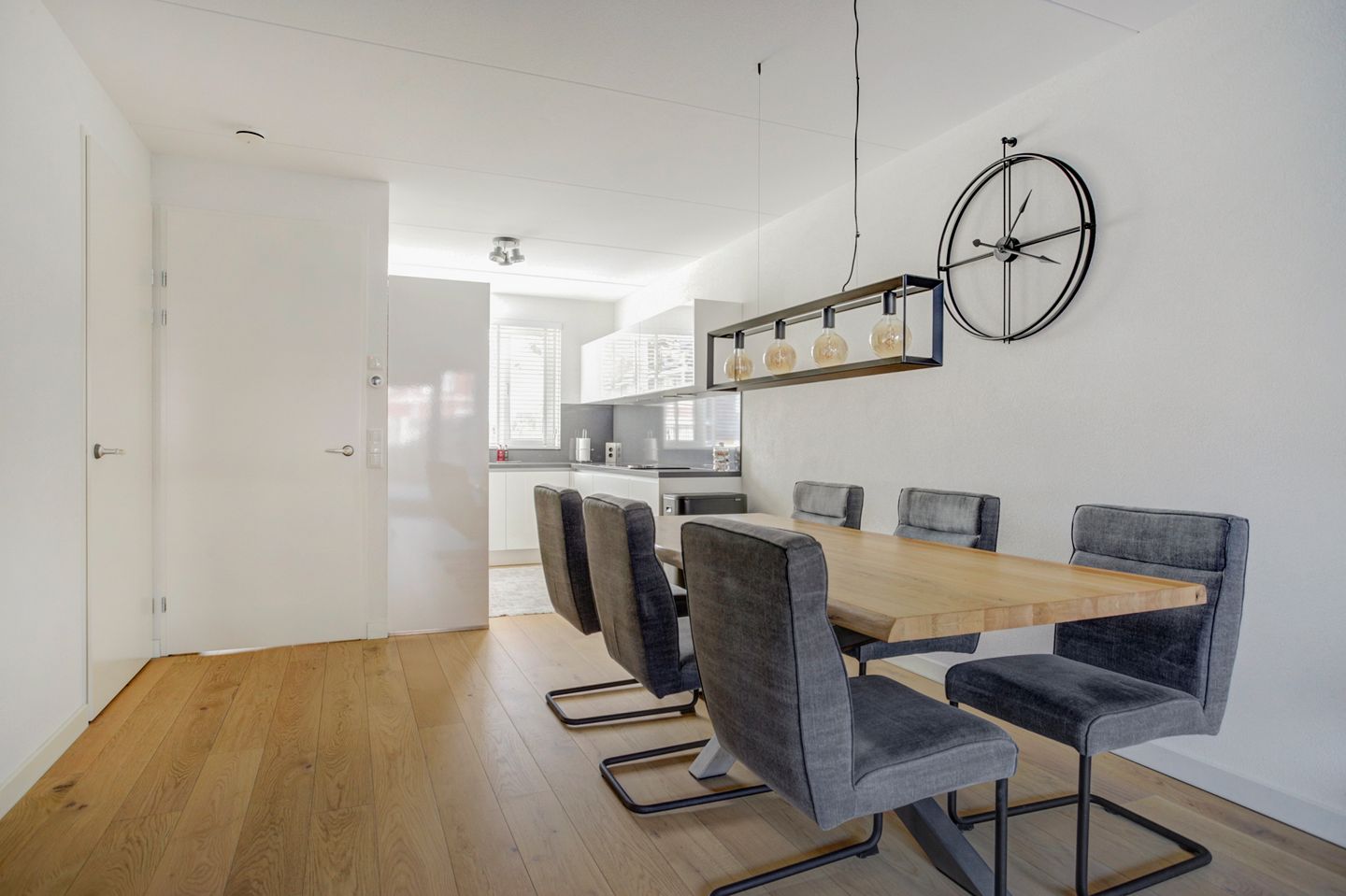 Foto 10 van Purperreiger 22