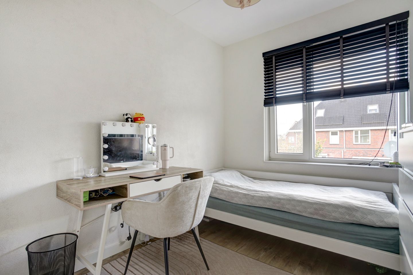 Foto 14 van Purperreiger 22