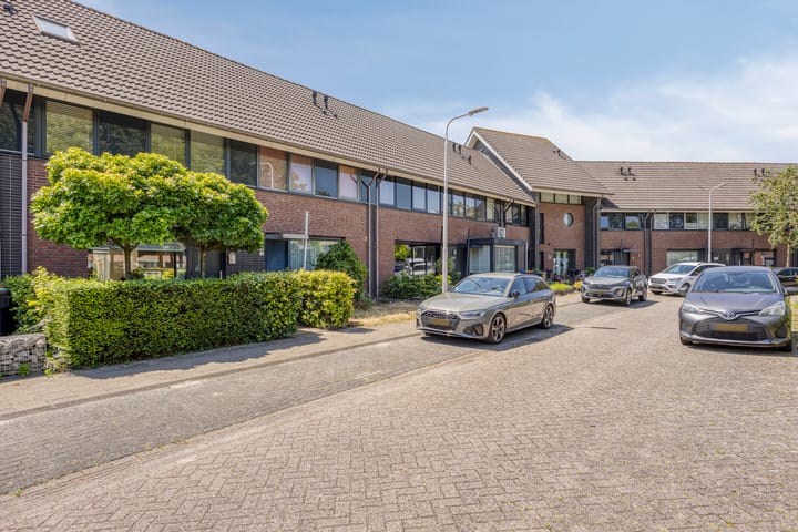 Foto 40 van Mosselhoekplein 4