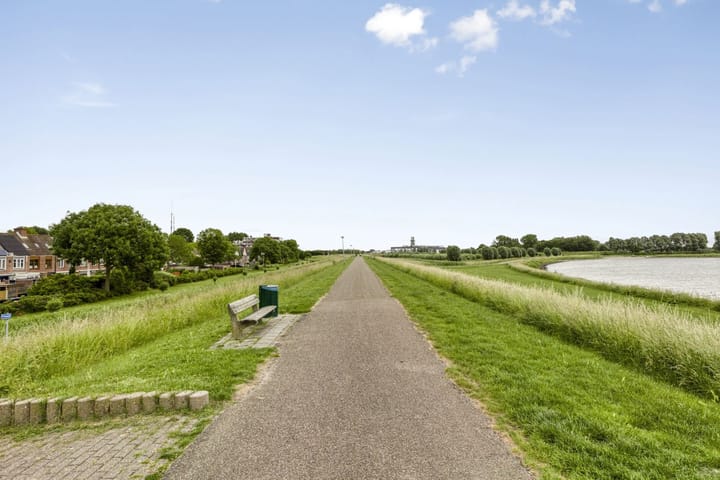 Photo 3 of Kompas 14