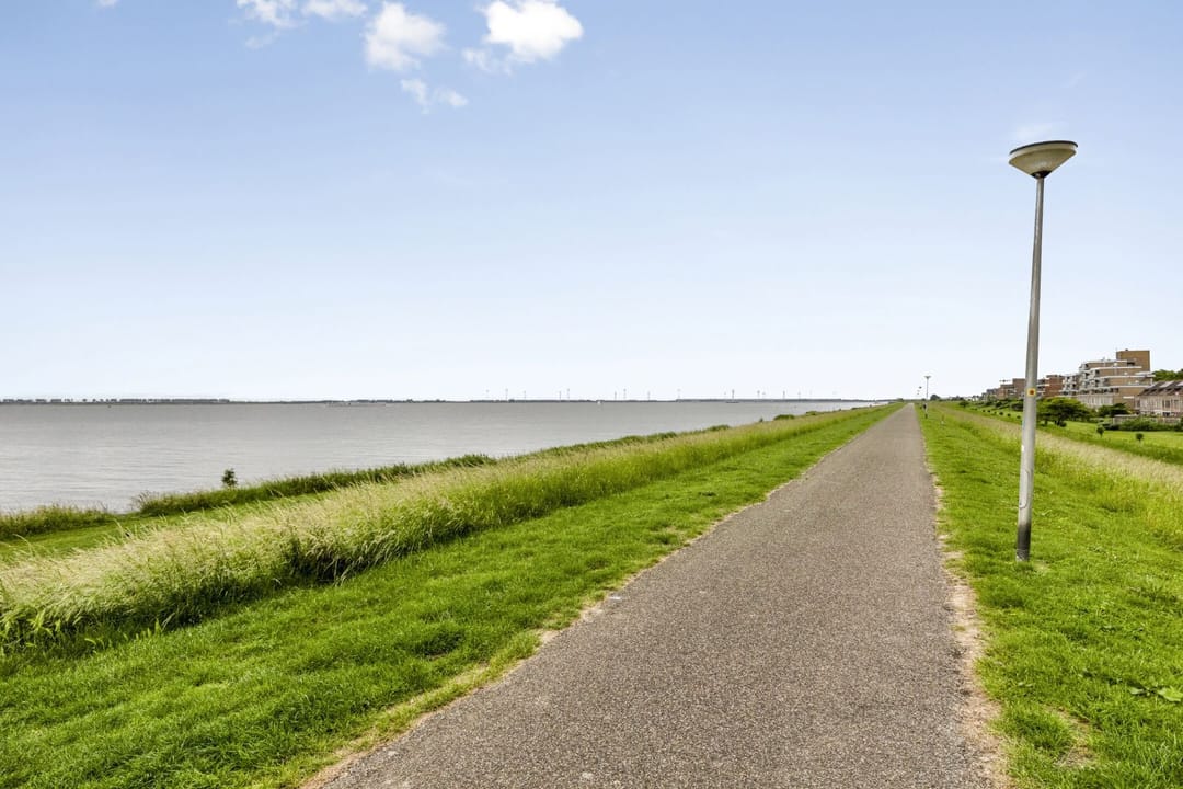 Foto 28 van Kompas 14