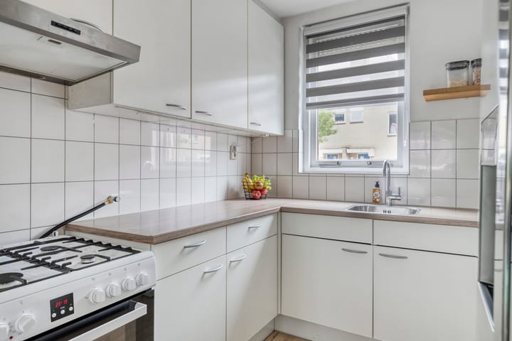 Photo 11 of Parijsstraat 16