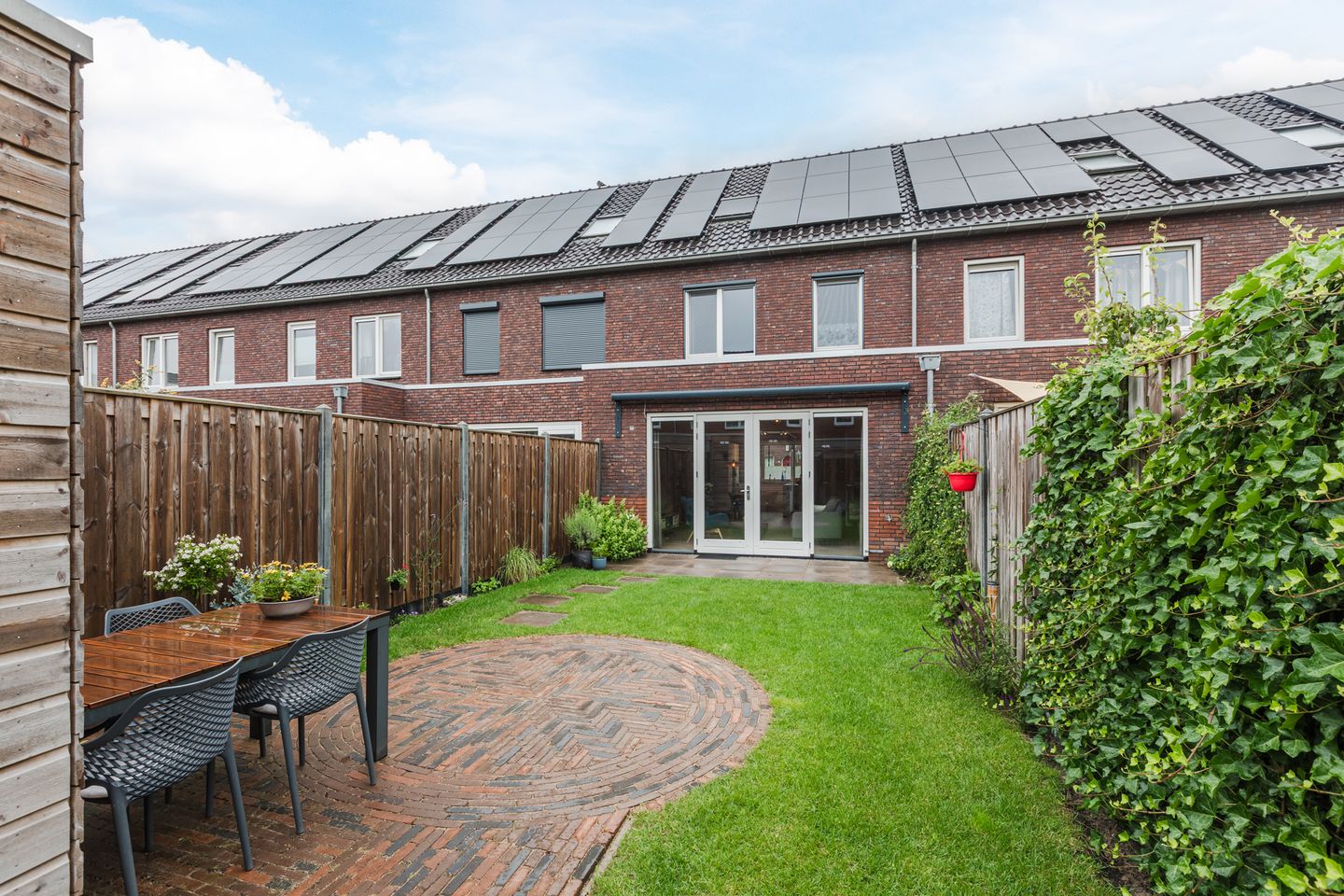 Photo 5 of Prof. Hofsteestraat 14