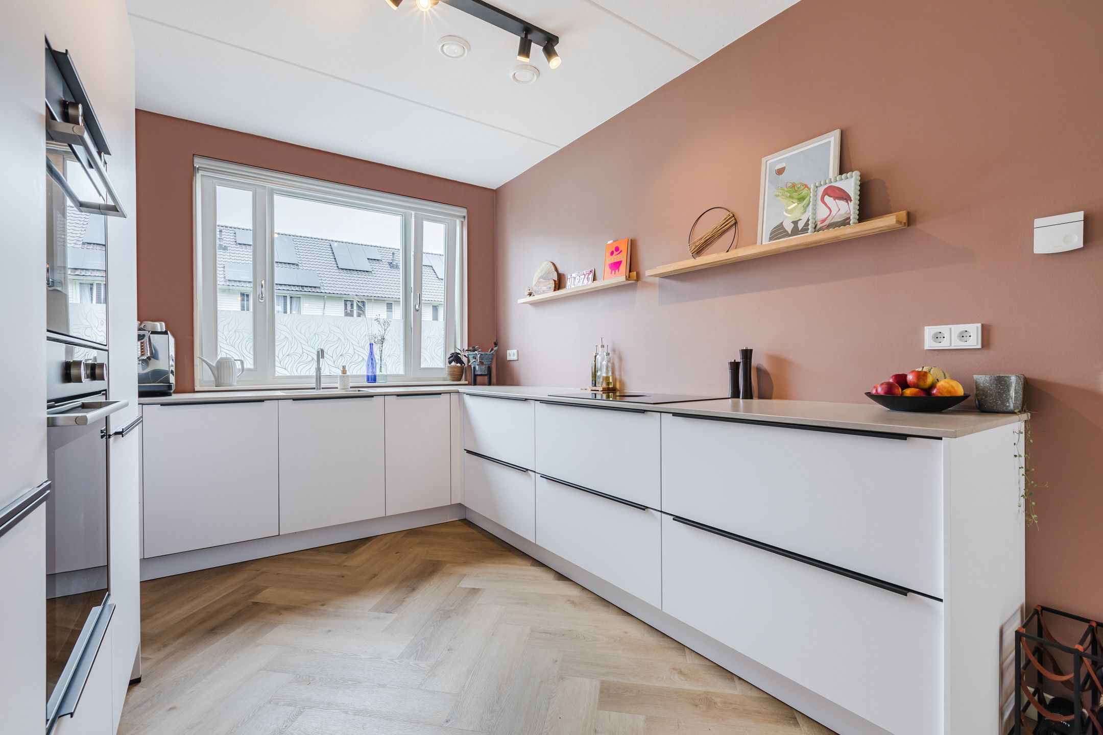 Photo 12 of Prof. Hofsteestraat 14