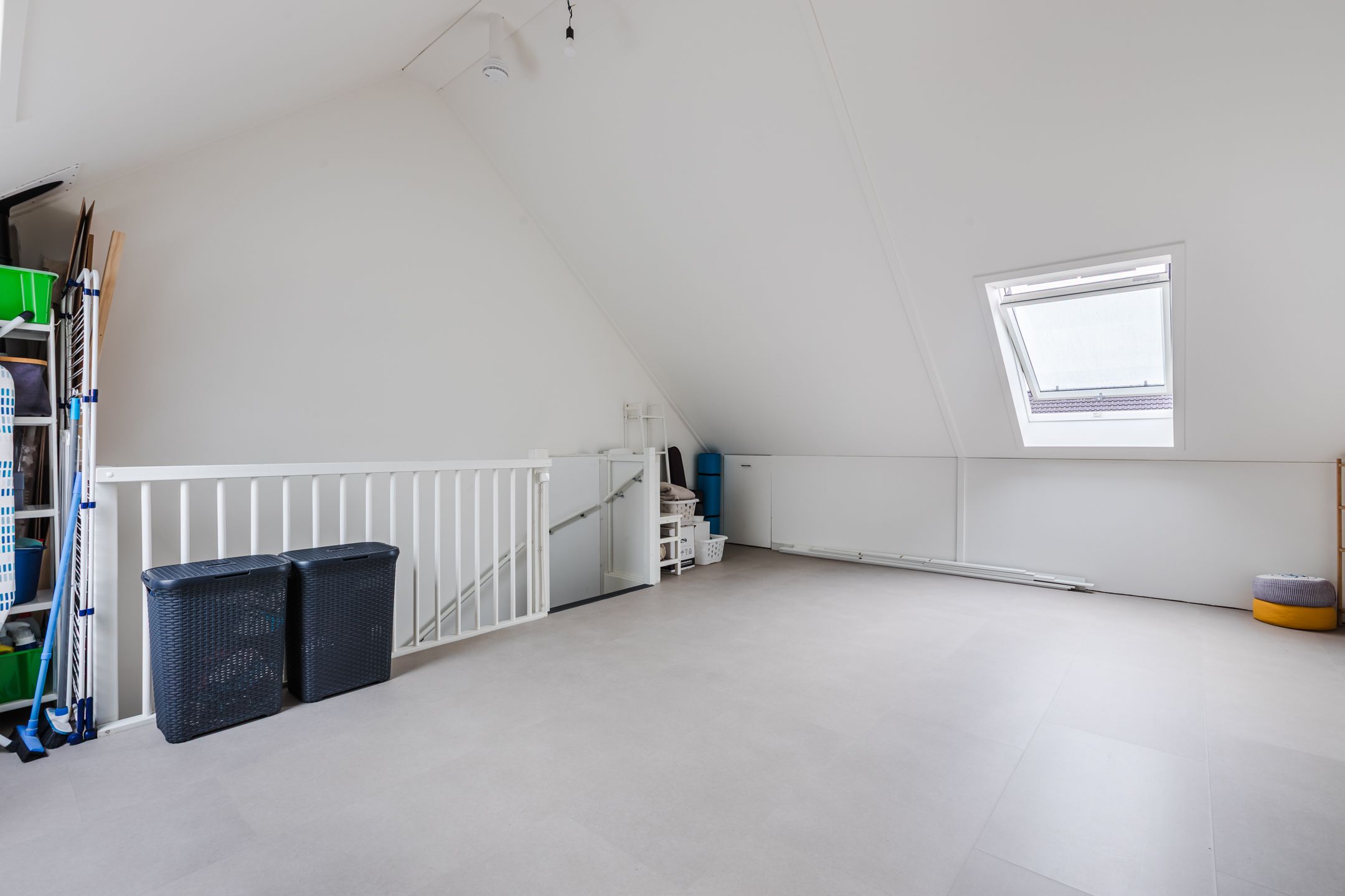 Photo 33 of Prof. Hofsteestraat 14