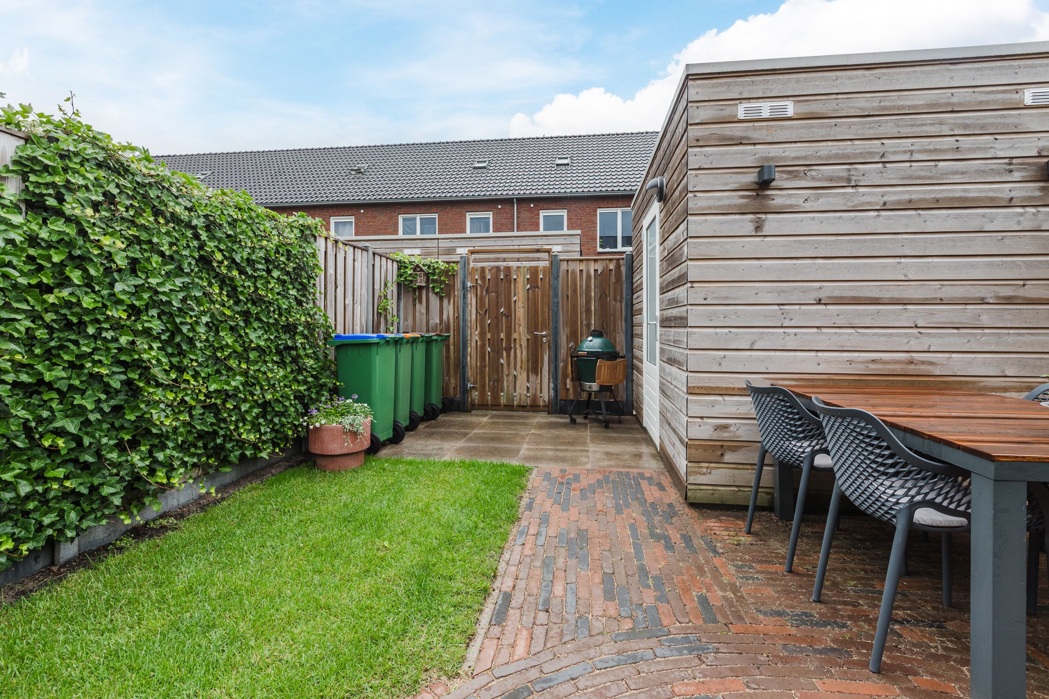 Photo 42 of Prof. Hofsteestraat 14