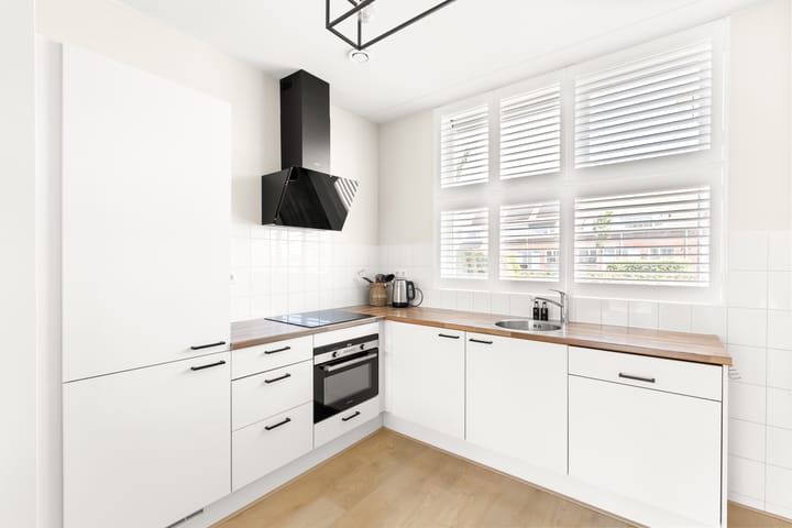 Foto 11 van John Lennonplein 43