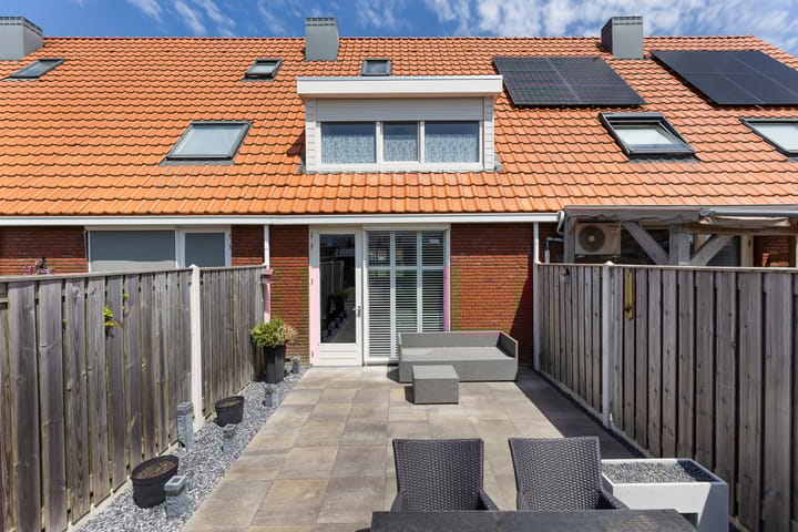 Foto 15 van John Lennonplein 43