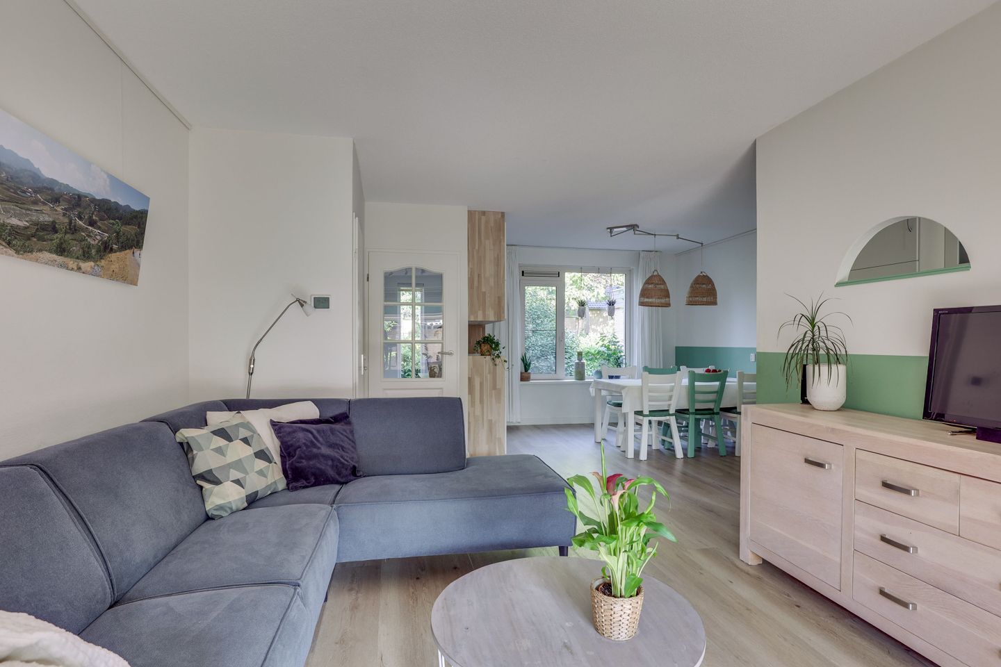 Foto 3 van Andoorn 27