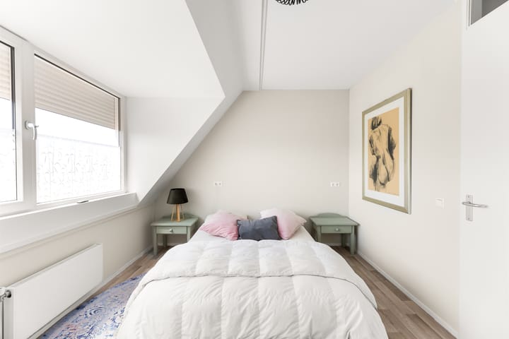 Foto 18 van John Lennonplein 43