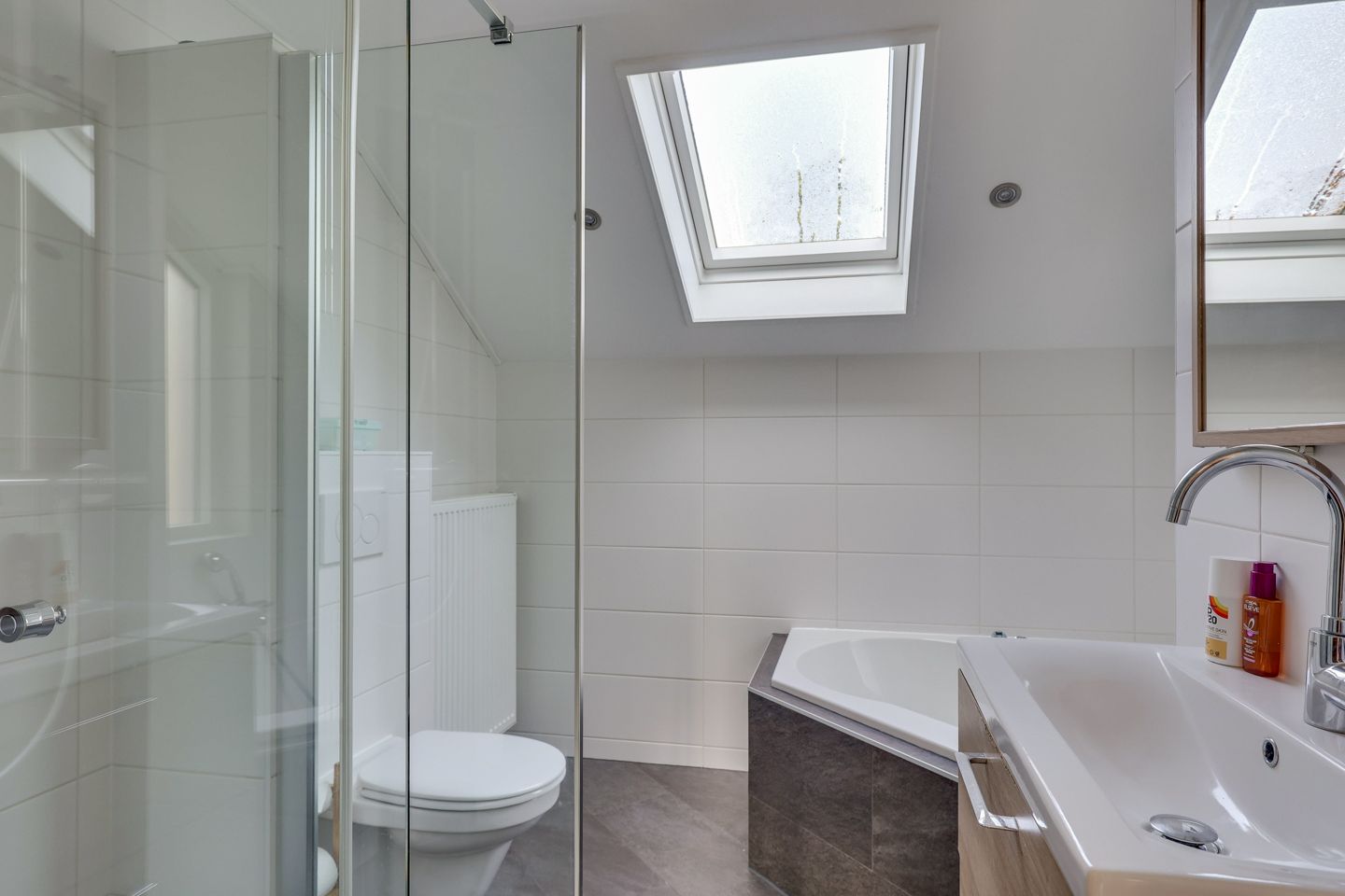 Foto 5 van Andoorn 27