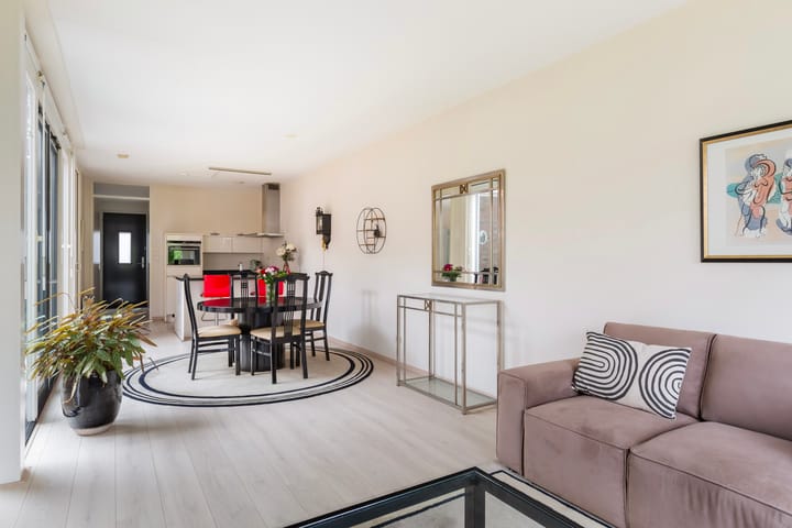 Foto 11 van Witte de Withstraat 30