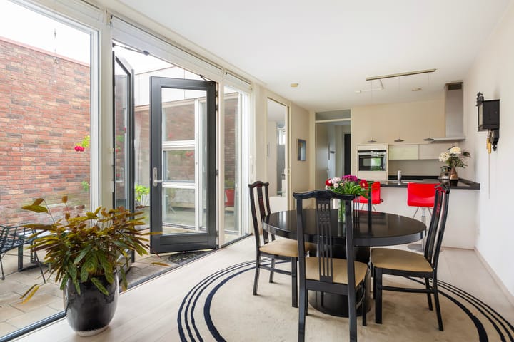 Foto 12 van Witte de Withstraat 30