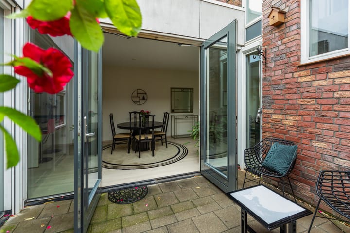 Foto 16 van Witte de Withstraat 30