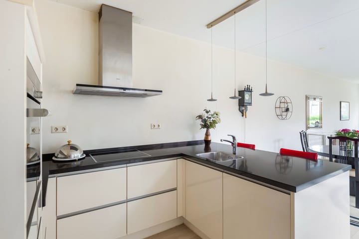 Foto 22 van Witte de Withstraat 30