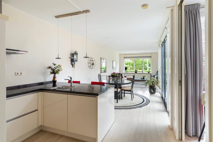 Foto 28 van Witte de Withstraat 30