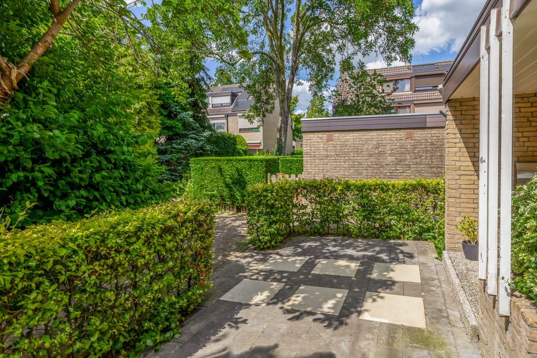 Photo 11 of Vijverlaan 477