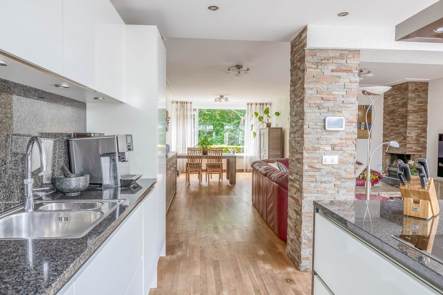 Photo 19 of Vijverlaan 477