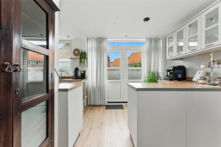 Foto 13 van Azaleastraat 29-C