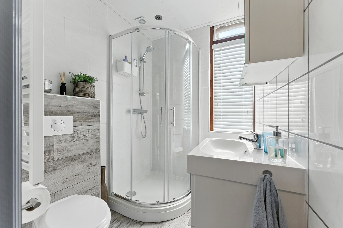 Foto 20 van Azaleastraat 29-C