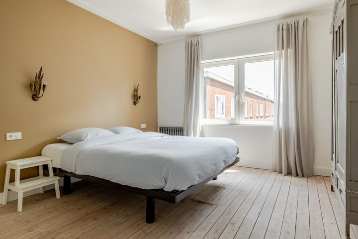 Foto 20 van van Coothplein 7-A