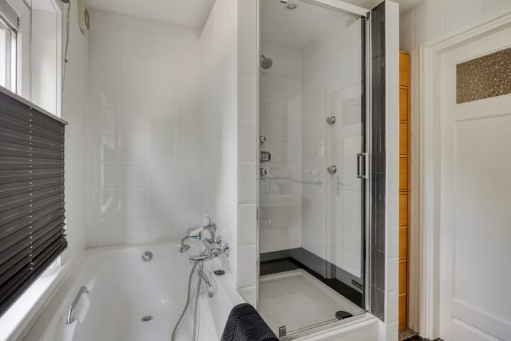 Photo 36 of Witte de Withweg 8