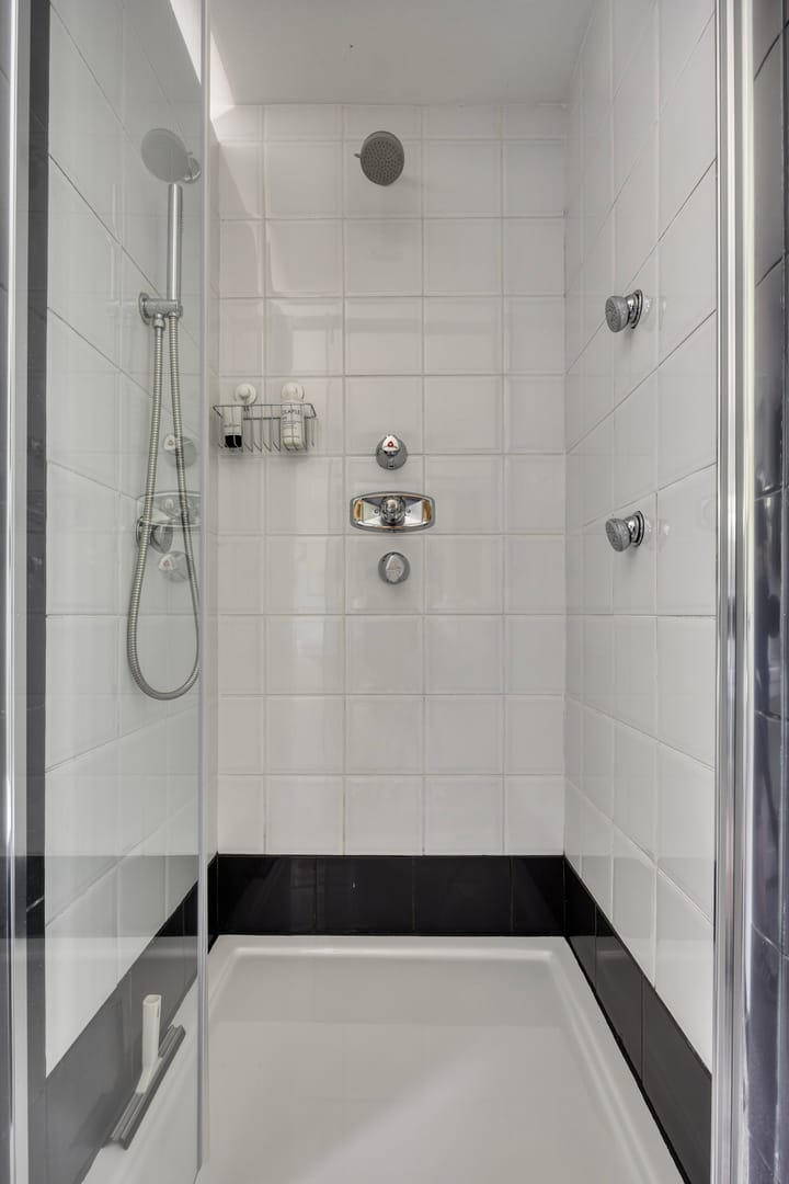 Photo 37 of Witte de Withweg 8