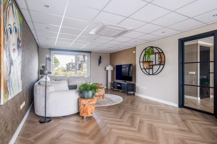 Foto 12 van Barwoutswaarder 166-A