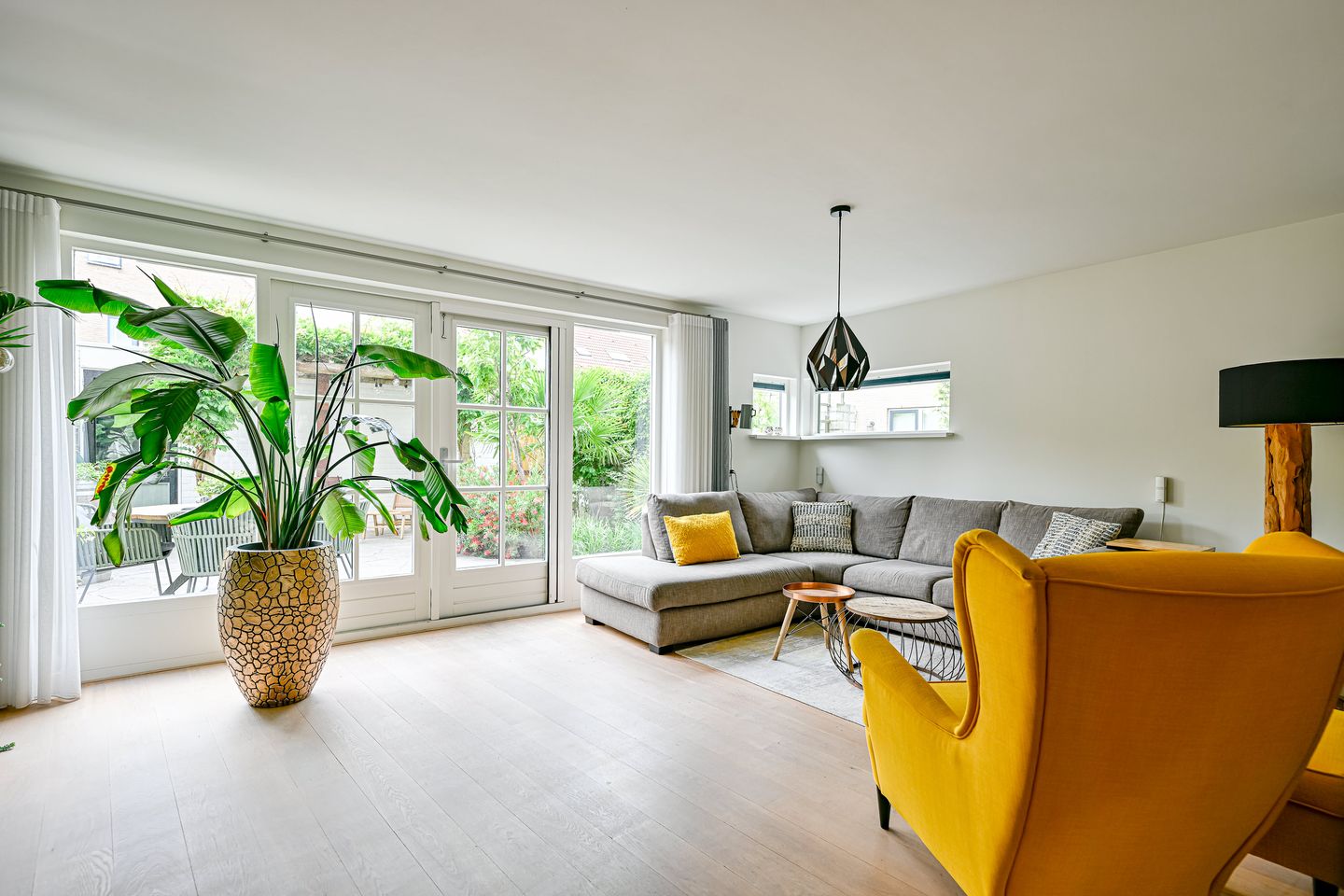 Foto 4 van Robert Stolzhof 256