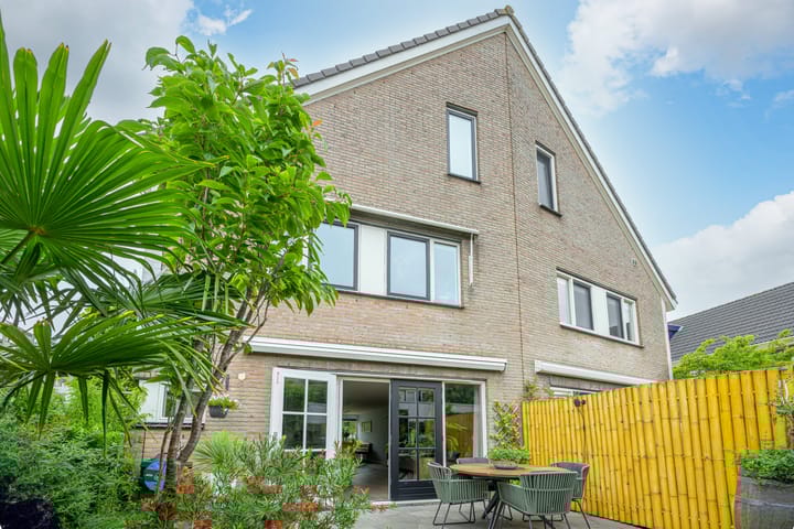 Foto 31 van Robert Stolzhof 256