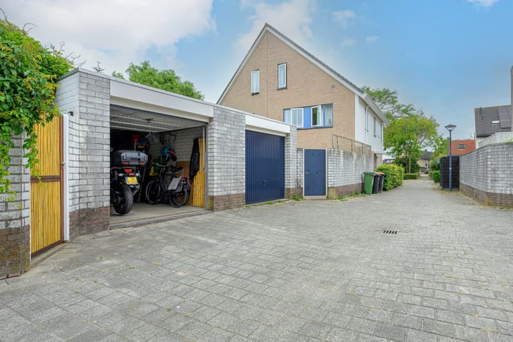 Foto 38 van Robert Stolzhof 256