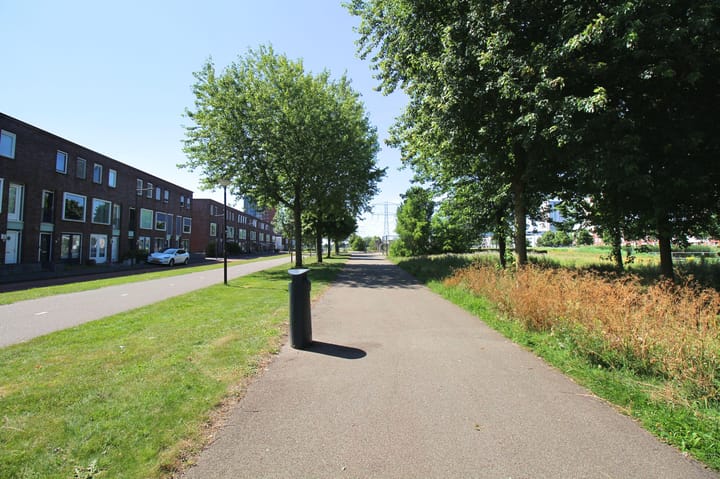 Photo 2 of Paul Schuitemastraat 2